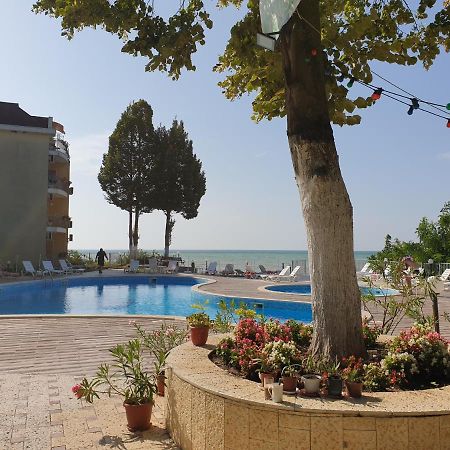 בלצ'יק Helios Hotel מראה חיצוני תמונה