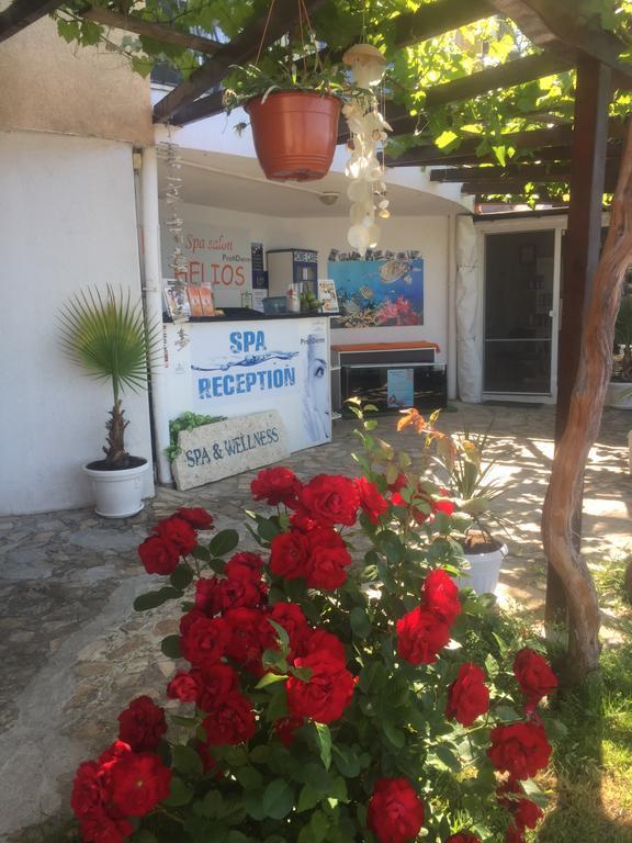 בלצ'יק Helios Hotel מראה חיצוני תמונה