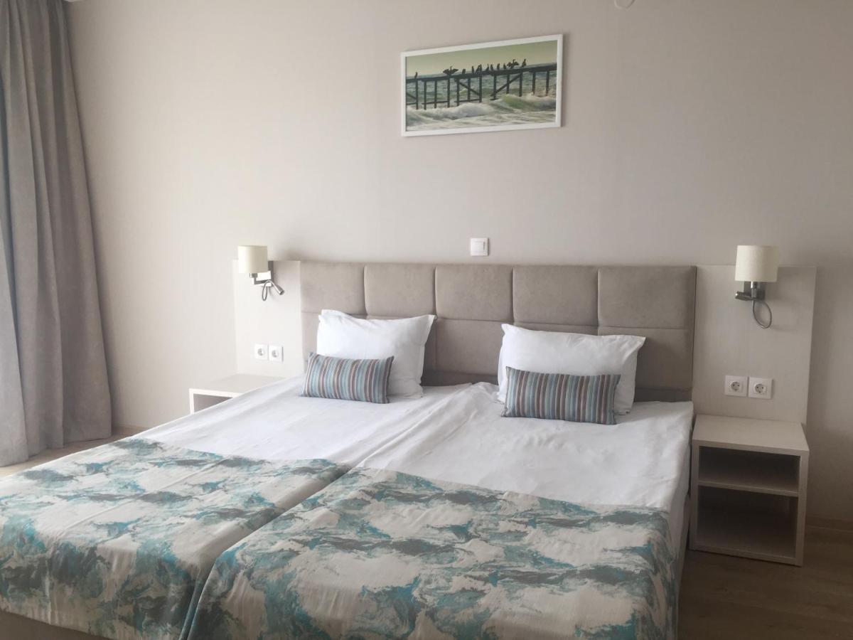 בלצ'יק Helios Hotel מראה חיצוני תמונה